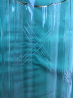 Glass vase polylobe serious pattern foliage