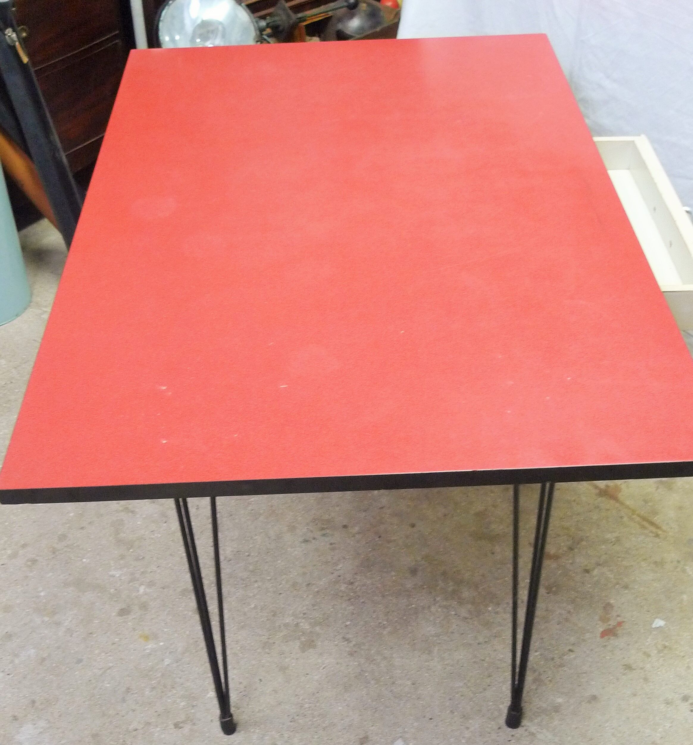 Formica kitchen table, eiffel feet