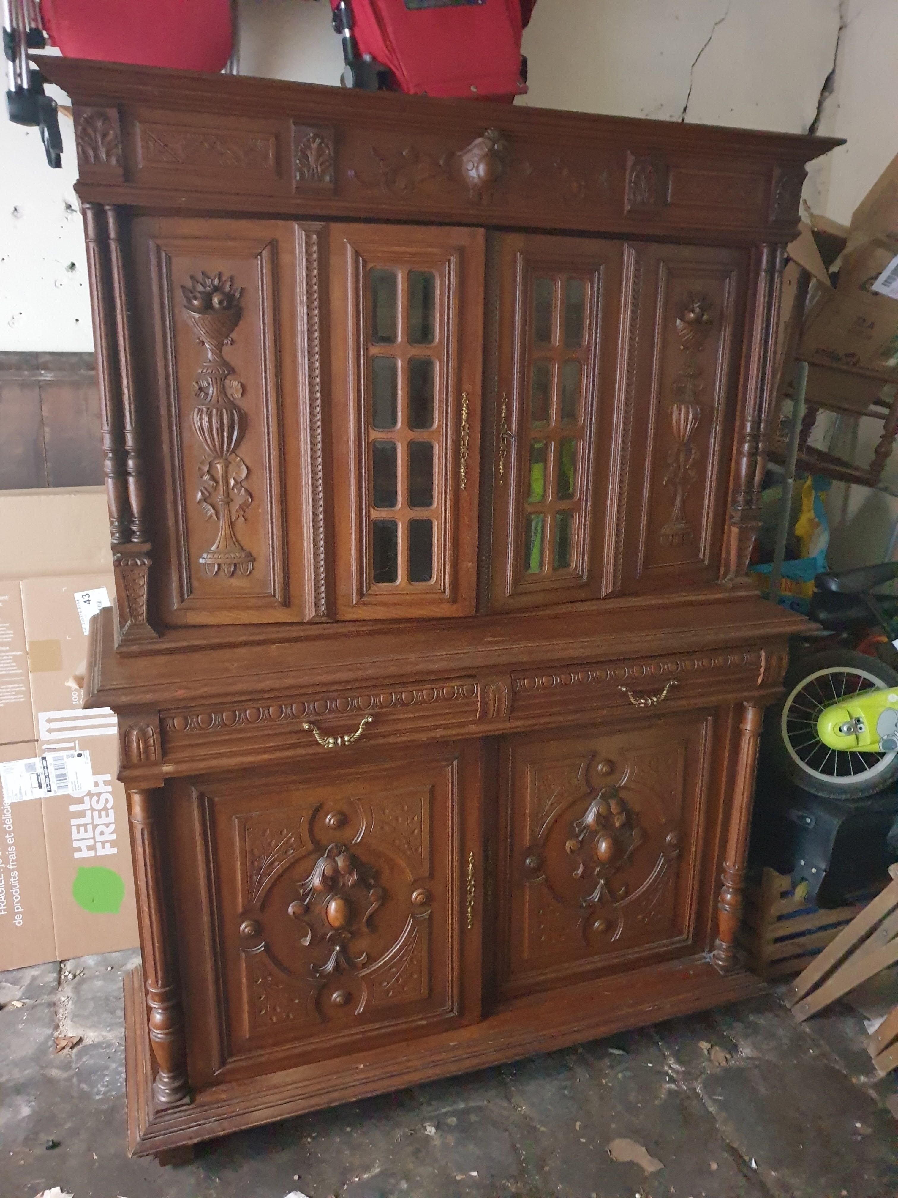 Two-body buffet Henry II