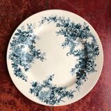 Lot of 3 flat plates in earthenware Choisy the King Iron Earth model Pompadour