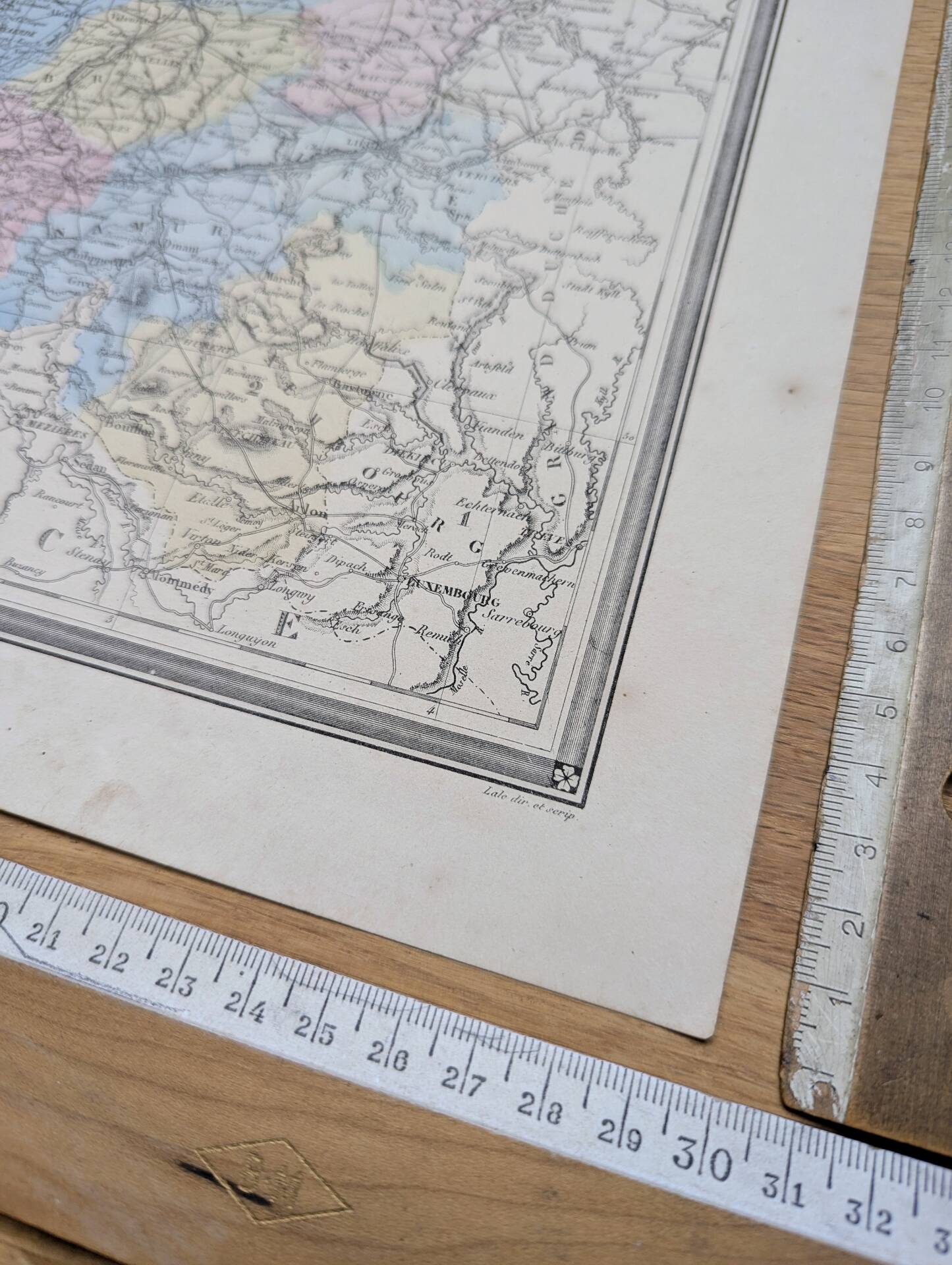 La Belgique, carte ancienne, imprimée en 1852.