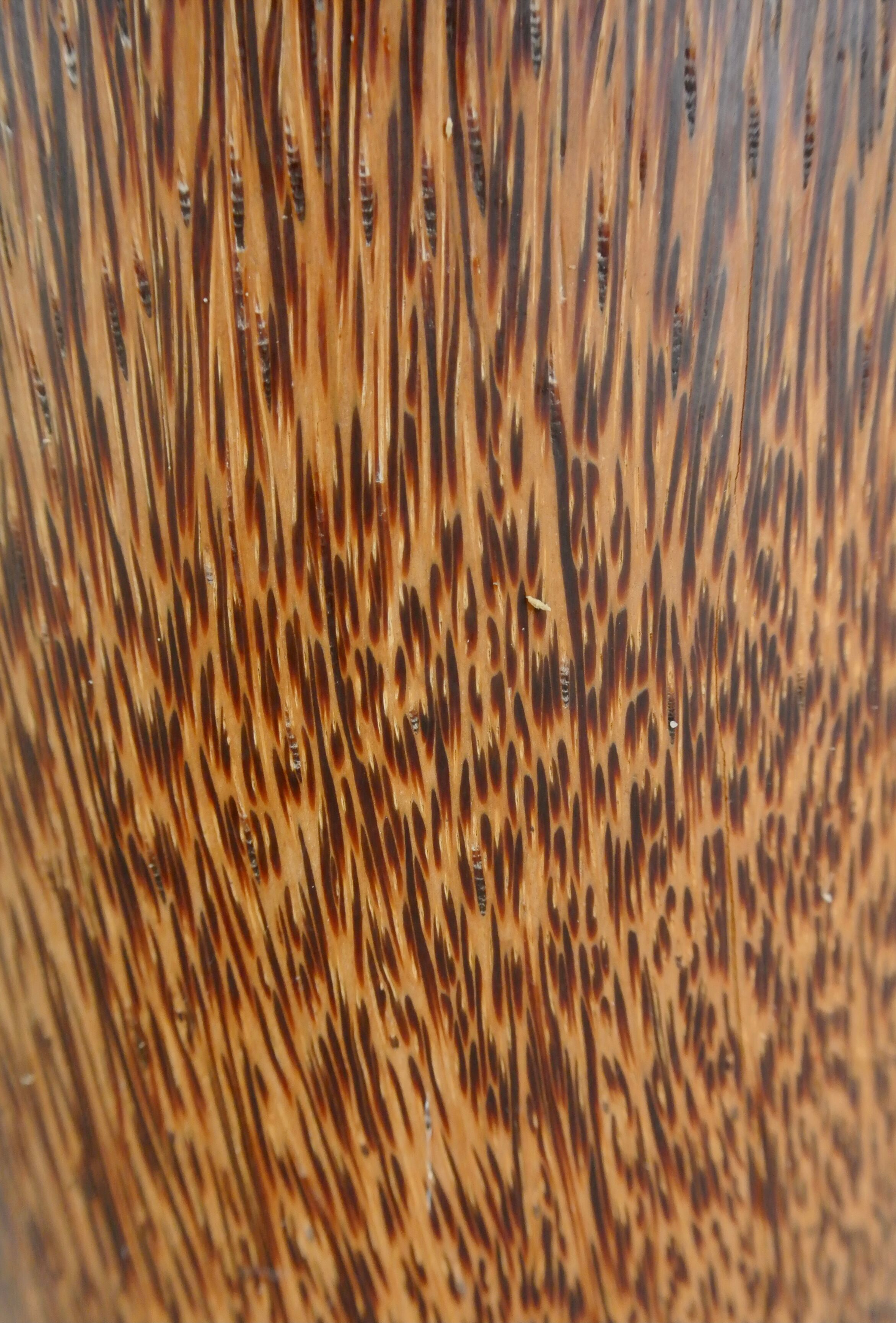 Vase en bois de palmier Années 90