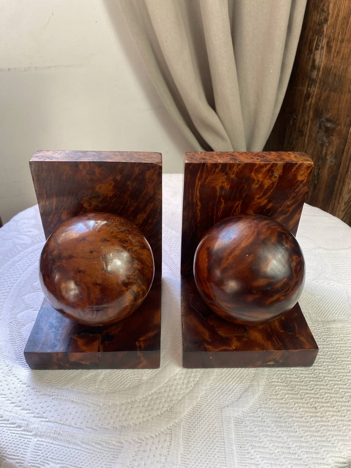 Pair of bookends, sphere, Art Deco