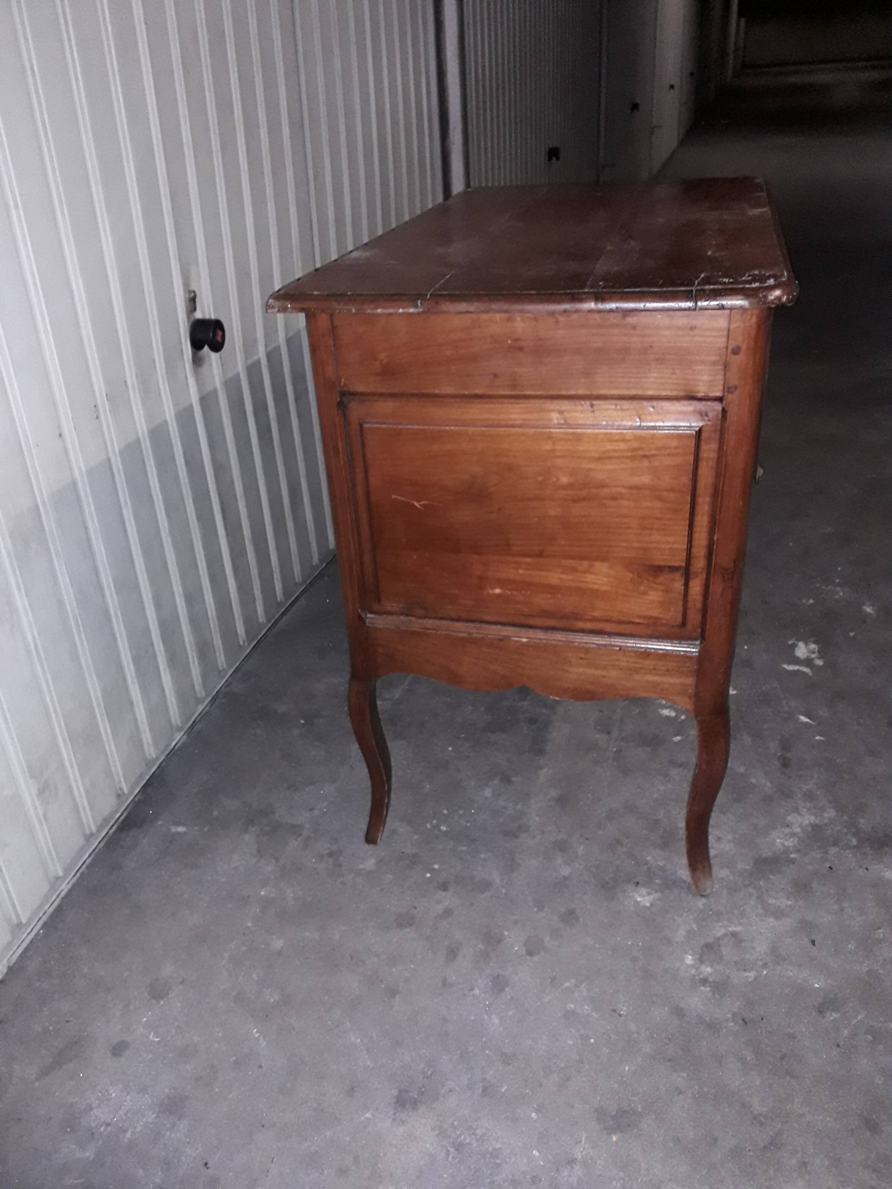 Old wooden chest of drawer