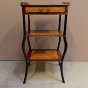 Table d'appoint antique Napoléon 3 avec marqueterie