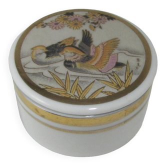 Petite boîte à bijoux en porcelaine chinois ou japonais