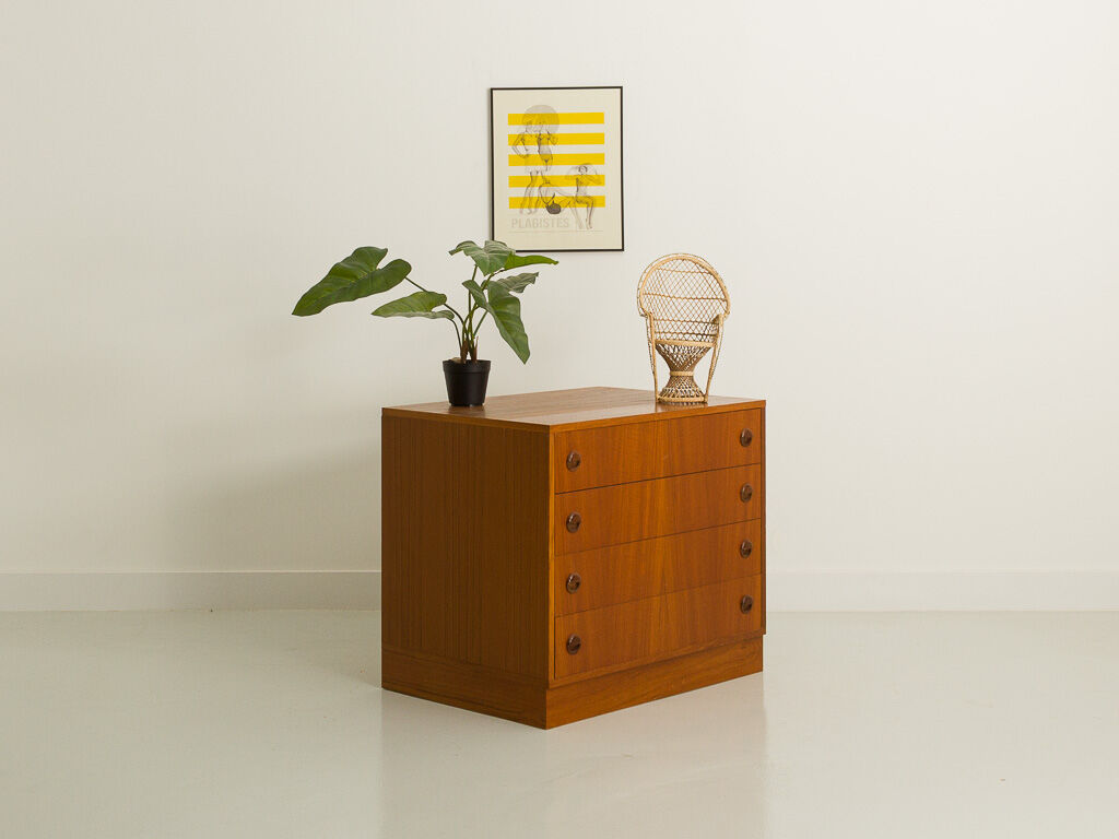 Commode en teck avec 4 tiroirs