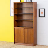 Scandinavian bookcase – 91 cm