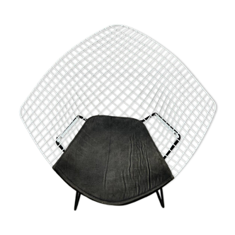 Knoll Bertoia Diamond Chair with cushion - Design by Harry Bertoia -