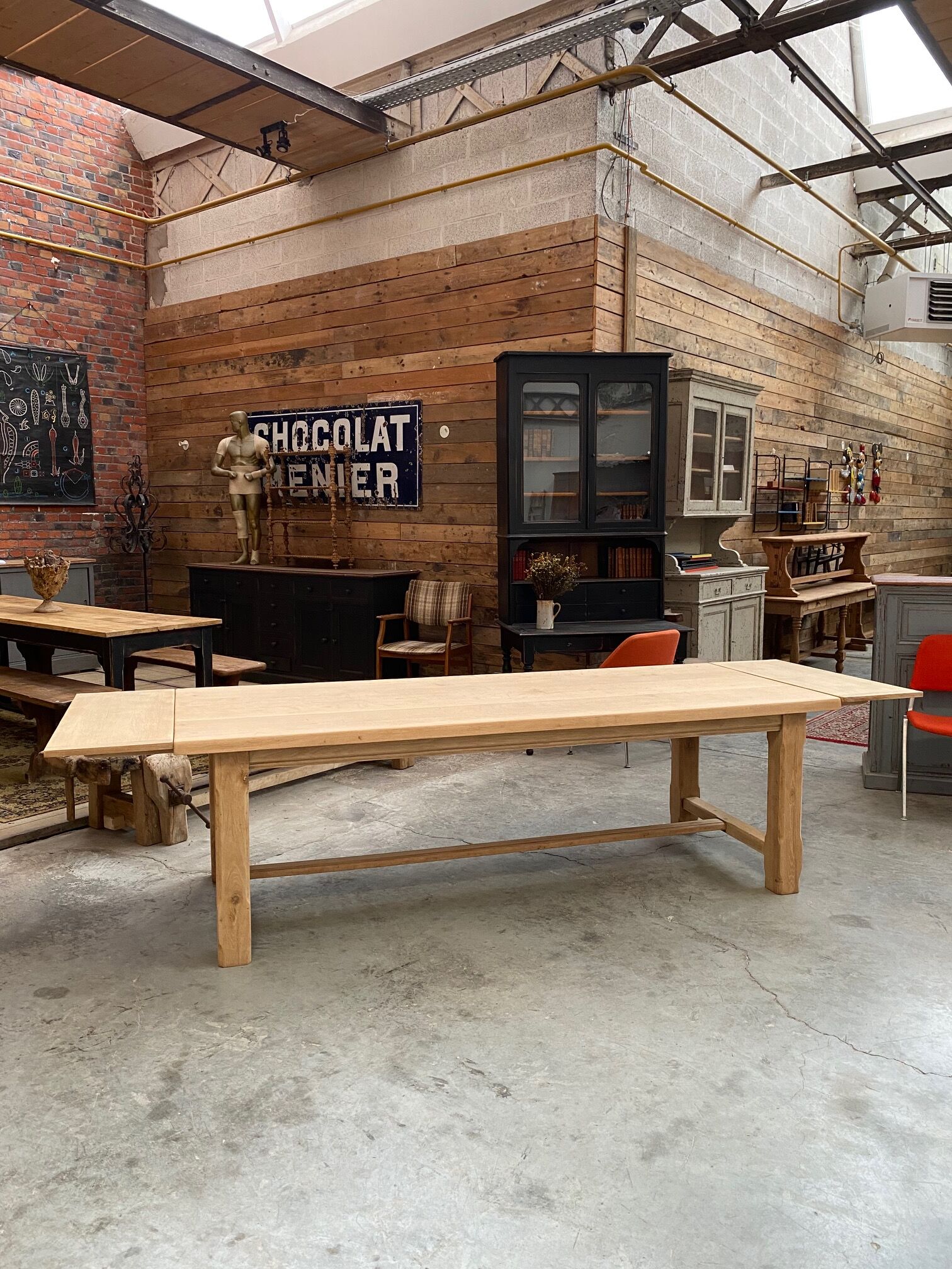 Farmhouse table with oak extensions