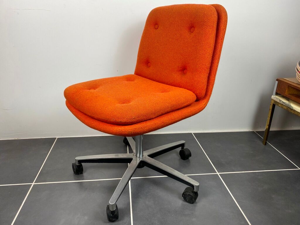 Vintage 1970 vintage vinco swivel desk chair