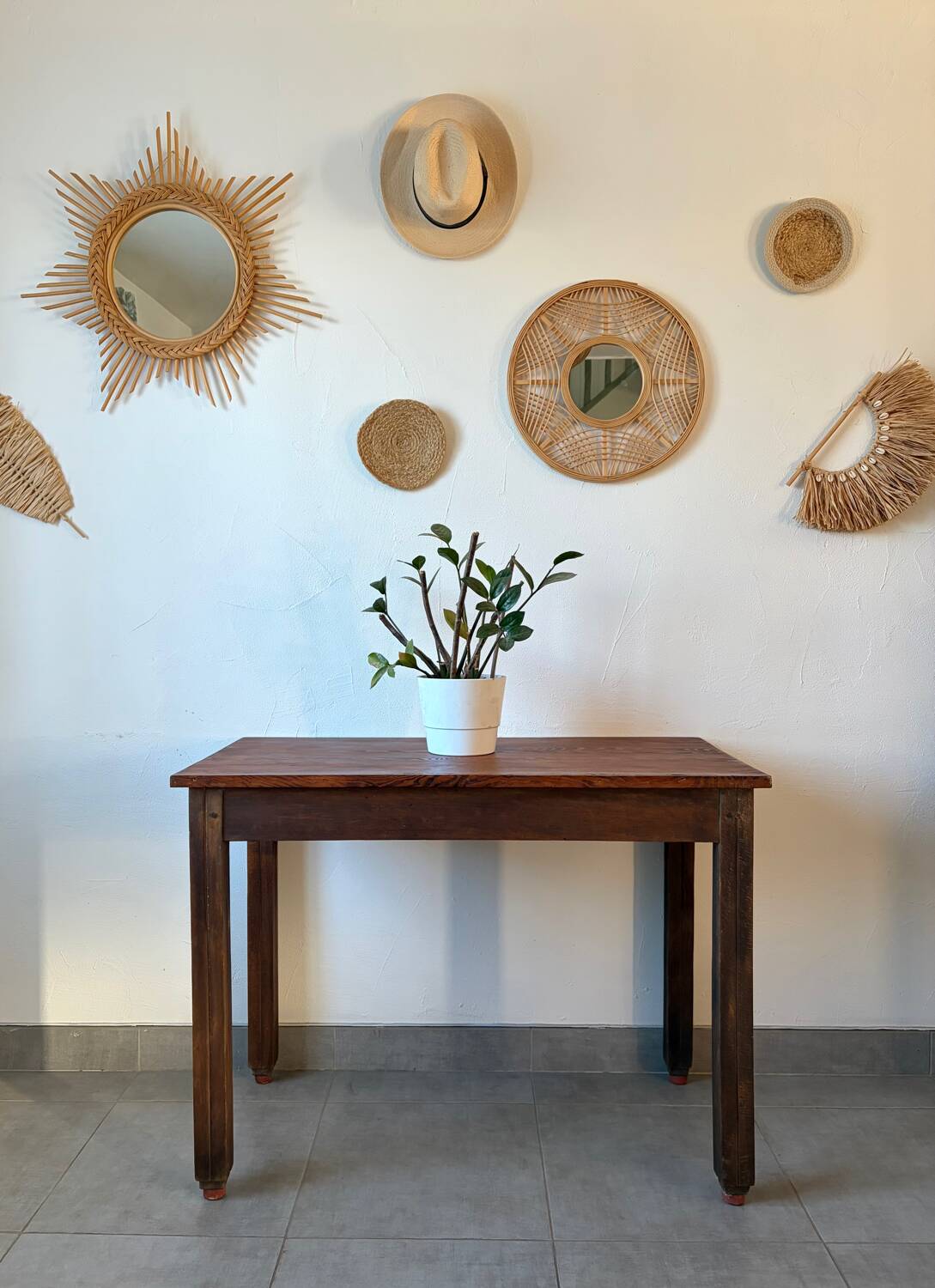 Charming vintage farmhouse table (small size)