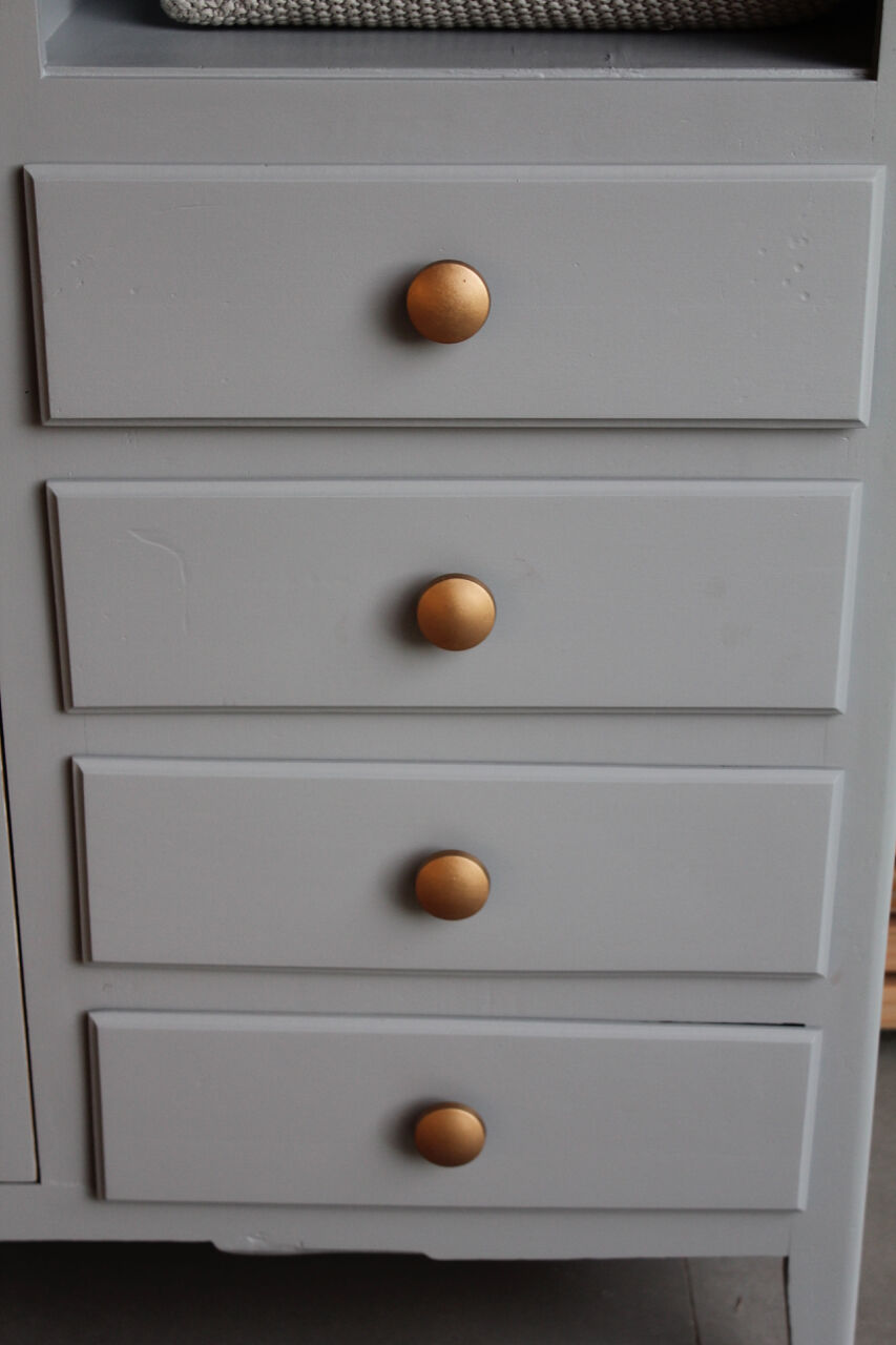 Asymmetrical wardrobe