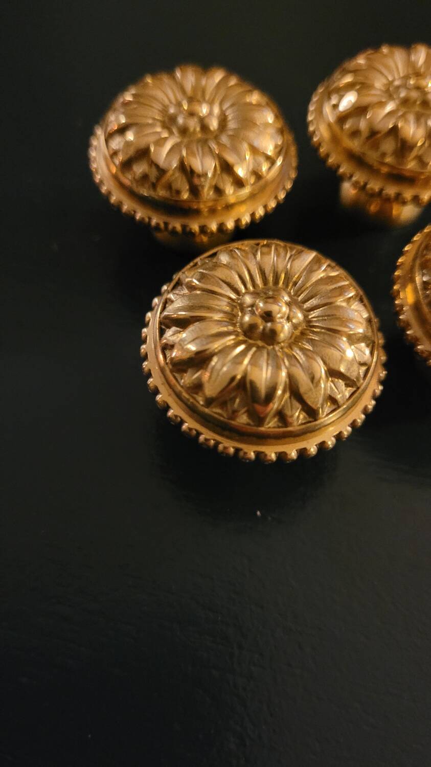 4 Louis XVI furniture knobs