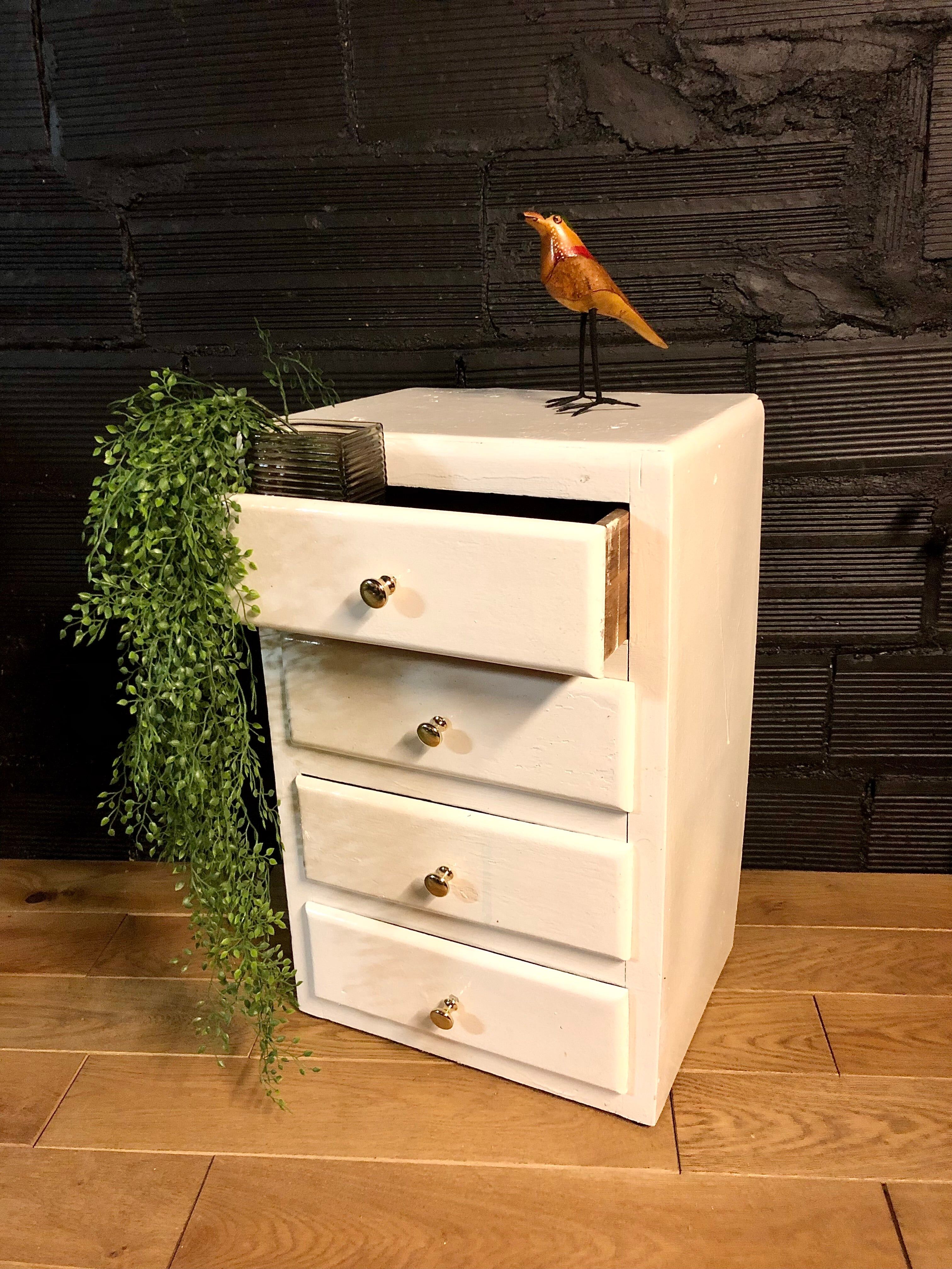 Piece of furniture from the 30s