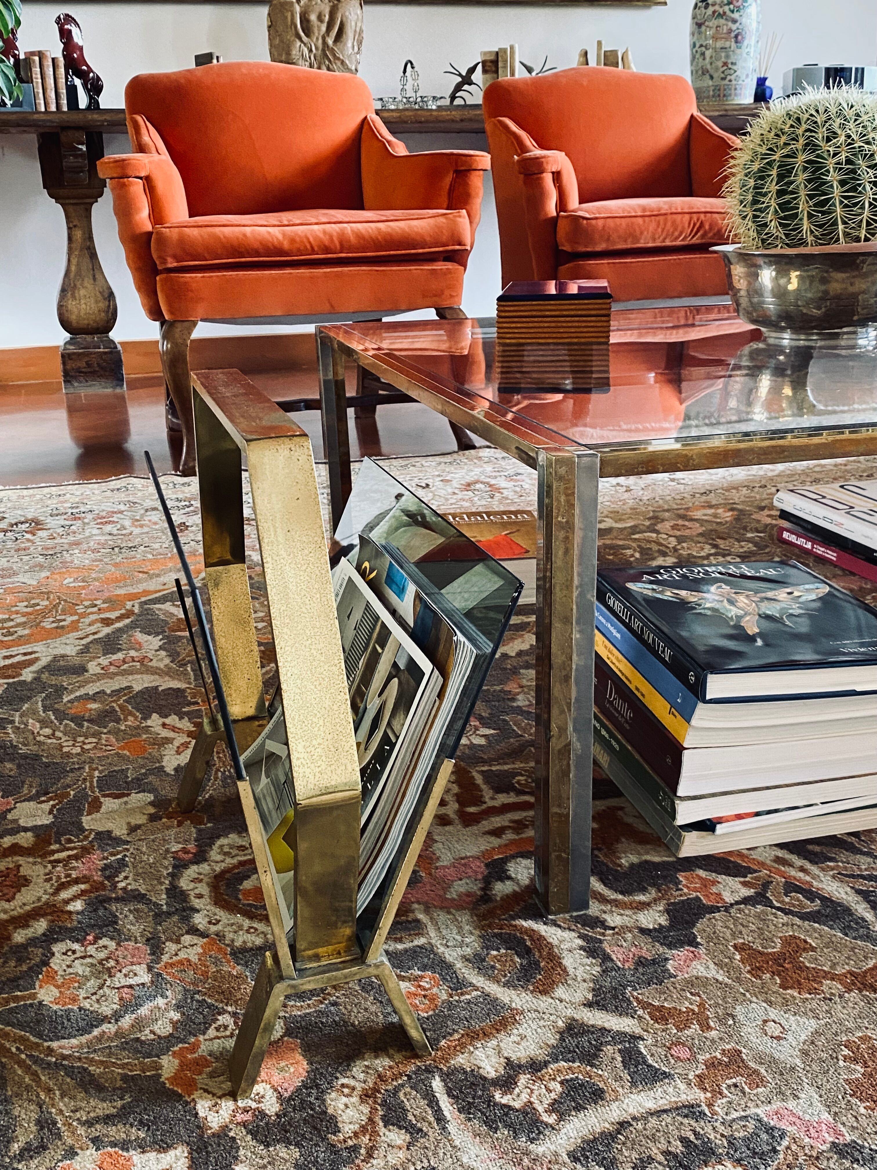 Modern brass magazine rack,  Italy 1970