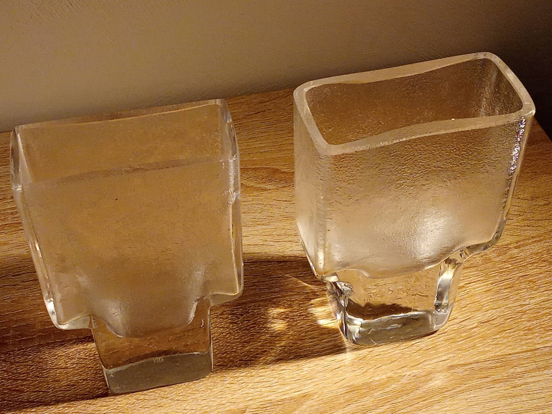 Paire de vases Riedel