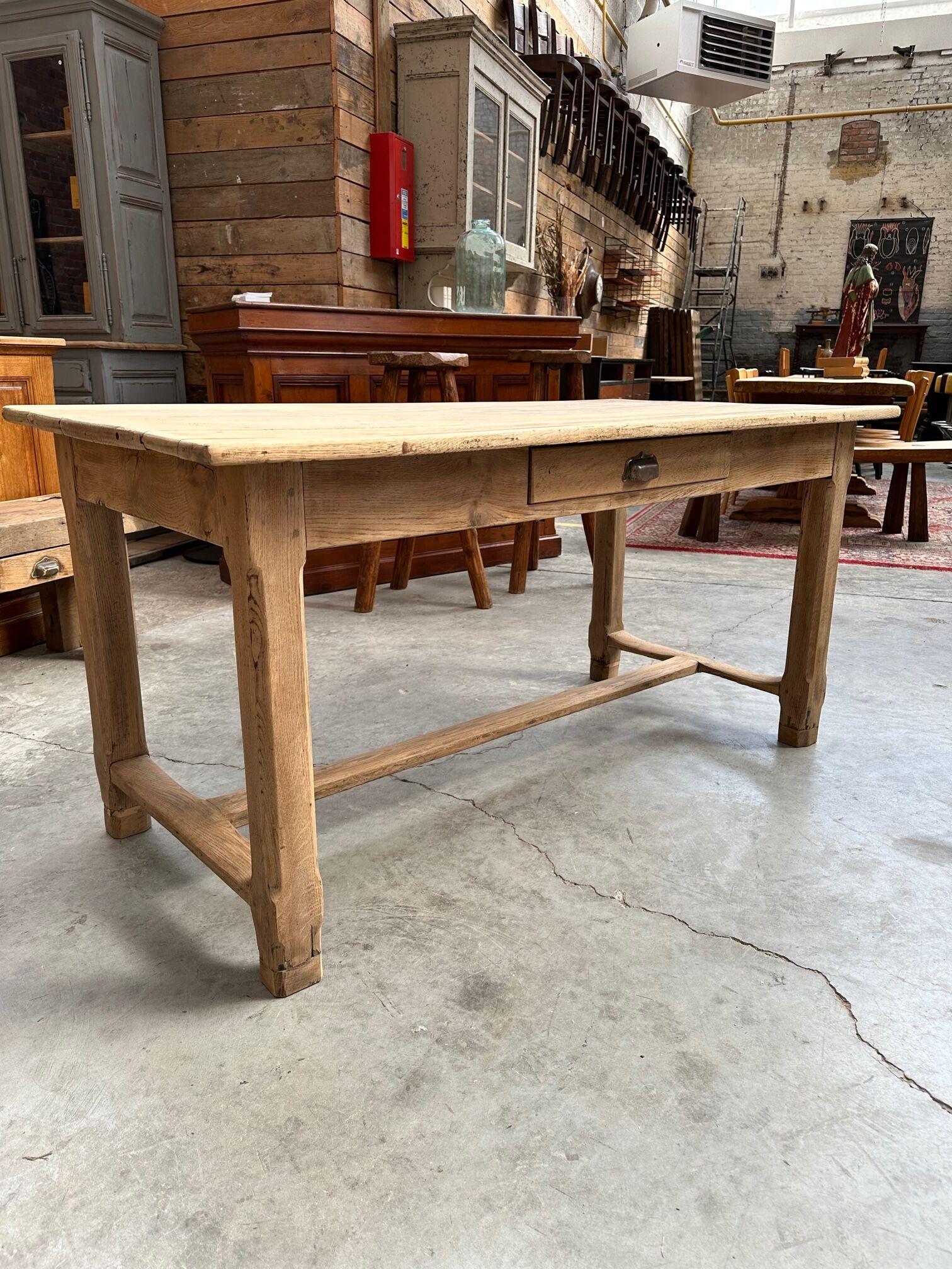 Oak country table