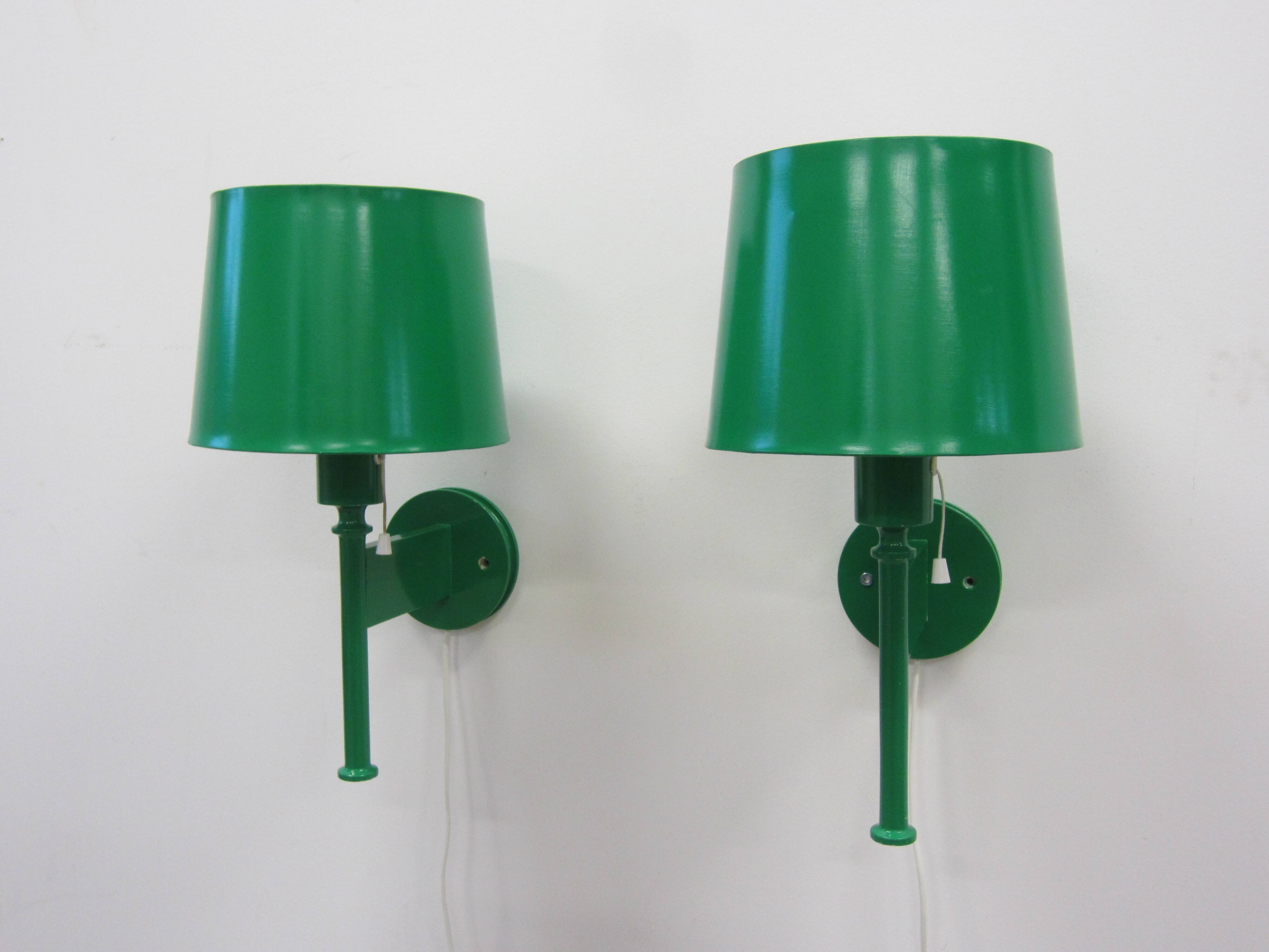 Pair of Scandinavian Luxus wall lamps by Uno and Östen Kristiansson