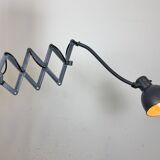 Applique murale industrielle en forme de ciseaux, peinte en gris, années 1960