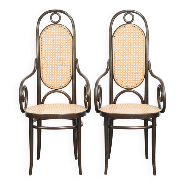 Ensemble de 2 chaises vintage originales design Thonet modèle Long John avec accoudoirs.