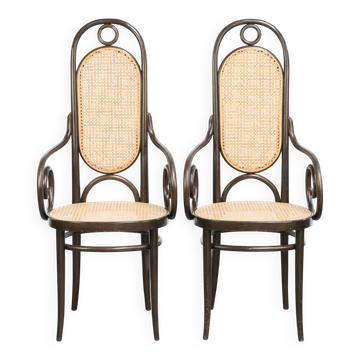 Ensemble de 2 chaises vintage originales design Thonet modèle Long John avec accoudoirs.