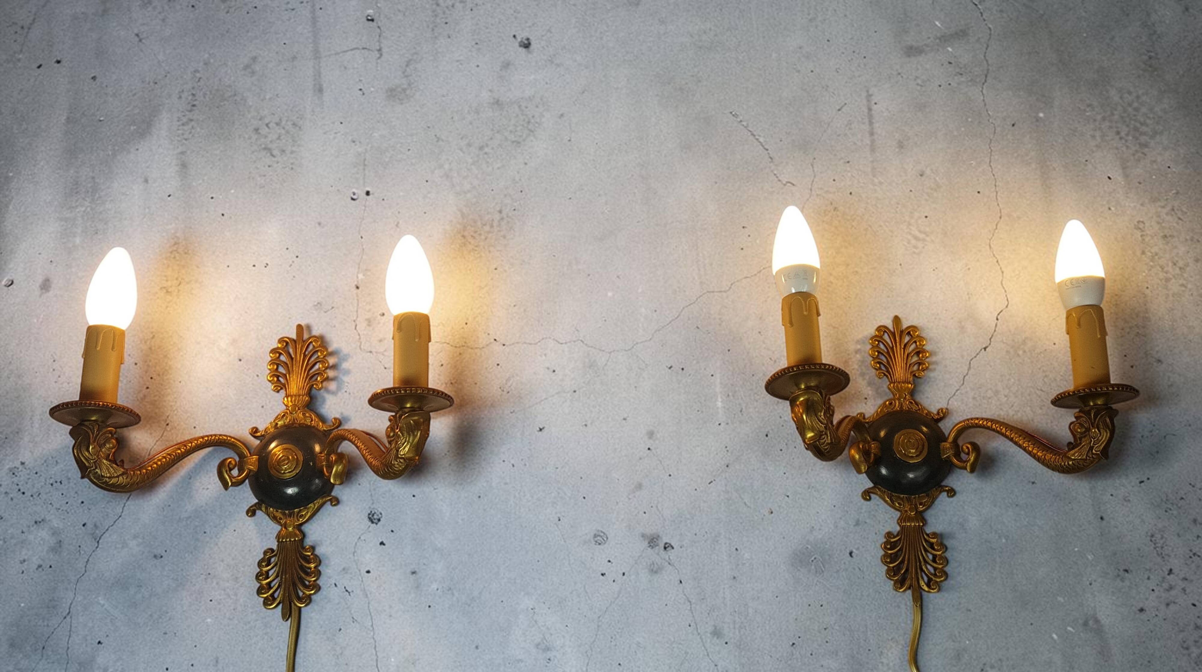 Paire anciennes appliques style Empire dauphins & palmes bronze C859