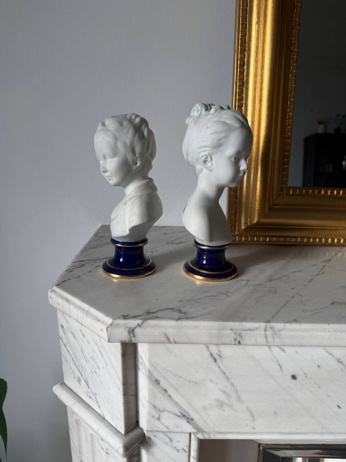 Louise porcelain busts