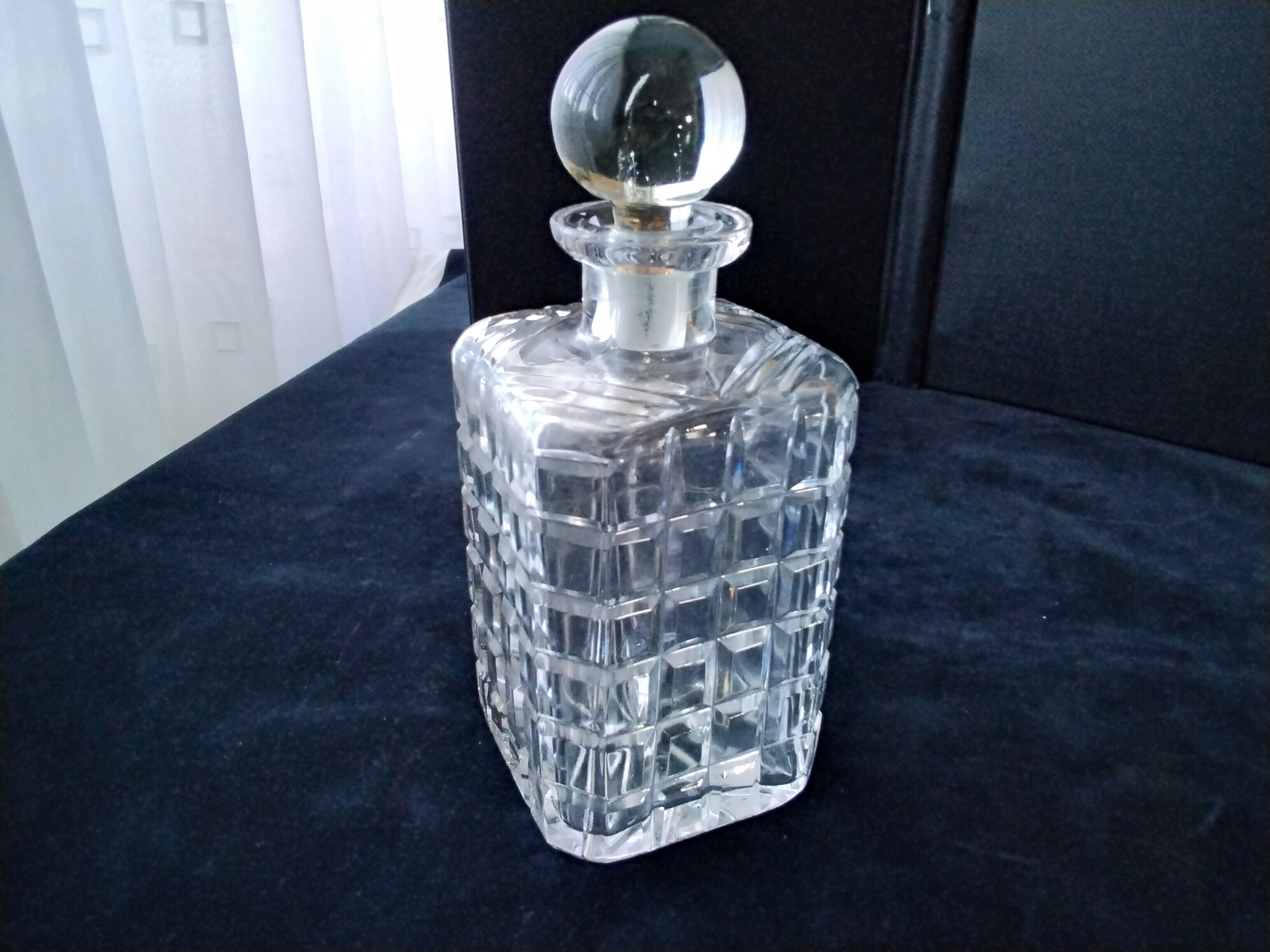 Crystal whisky decanter