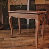 Table basse, de chevet, d’appoint, chêne clair.