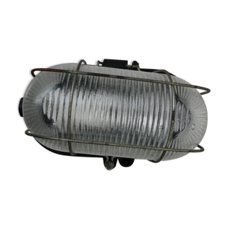 Lampe applique hublot bakélite et verre industriel