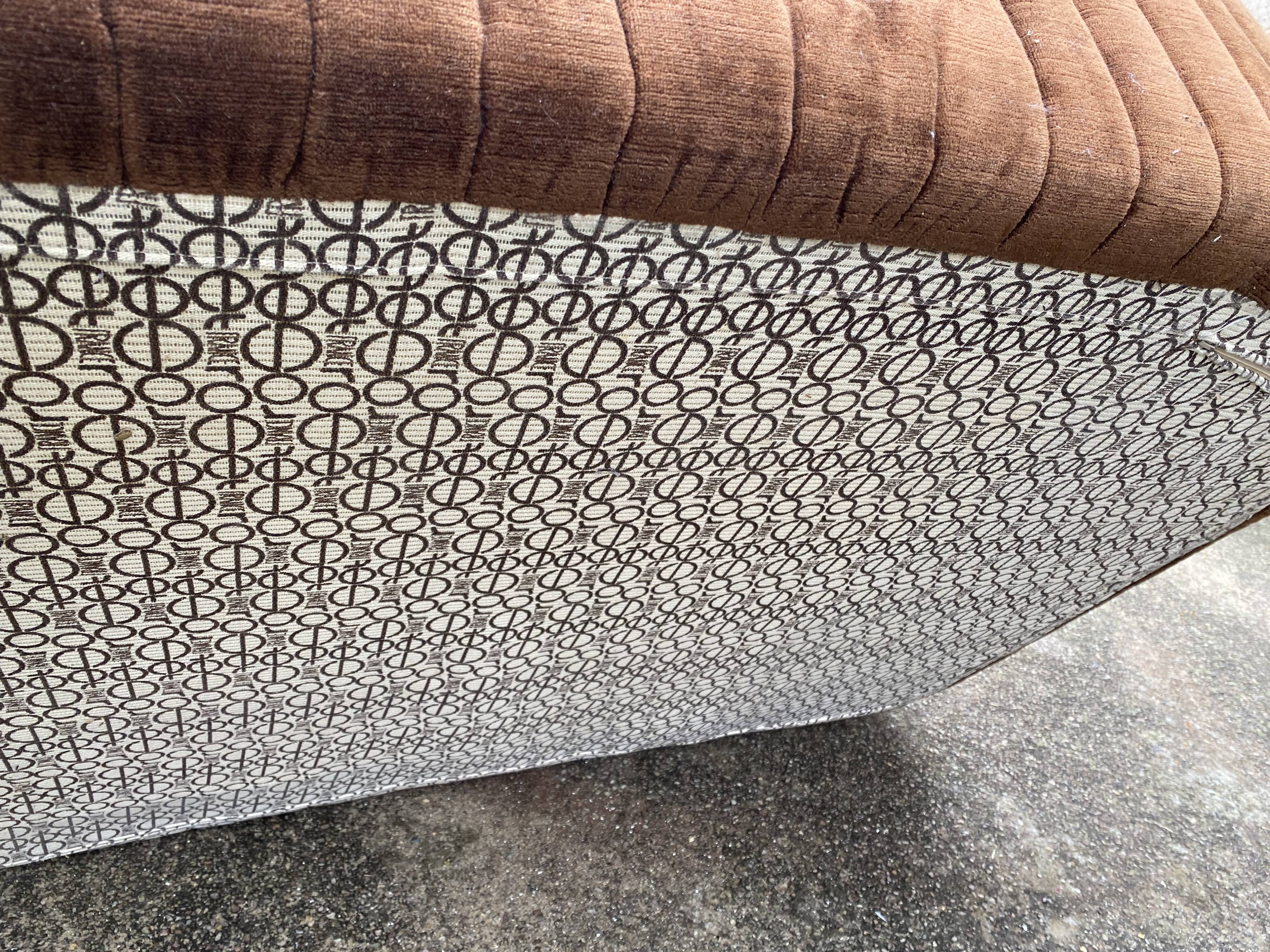Sofa and pouf Aralia by Michel Ducaroy, Ligne Roset edition