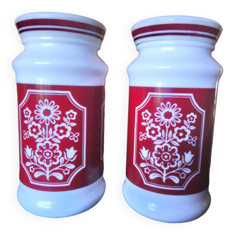 Pair of spice jars or opaline glass jars from the 1960s/1970s with burgundy floral decoration