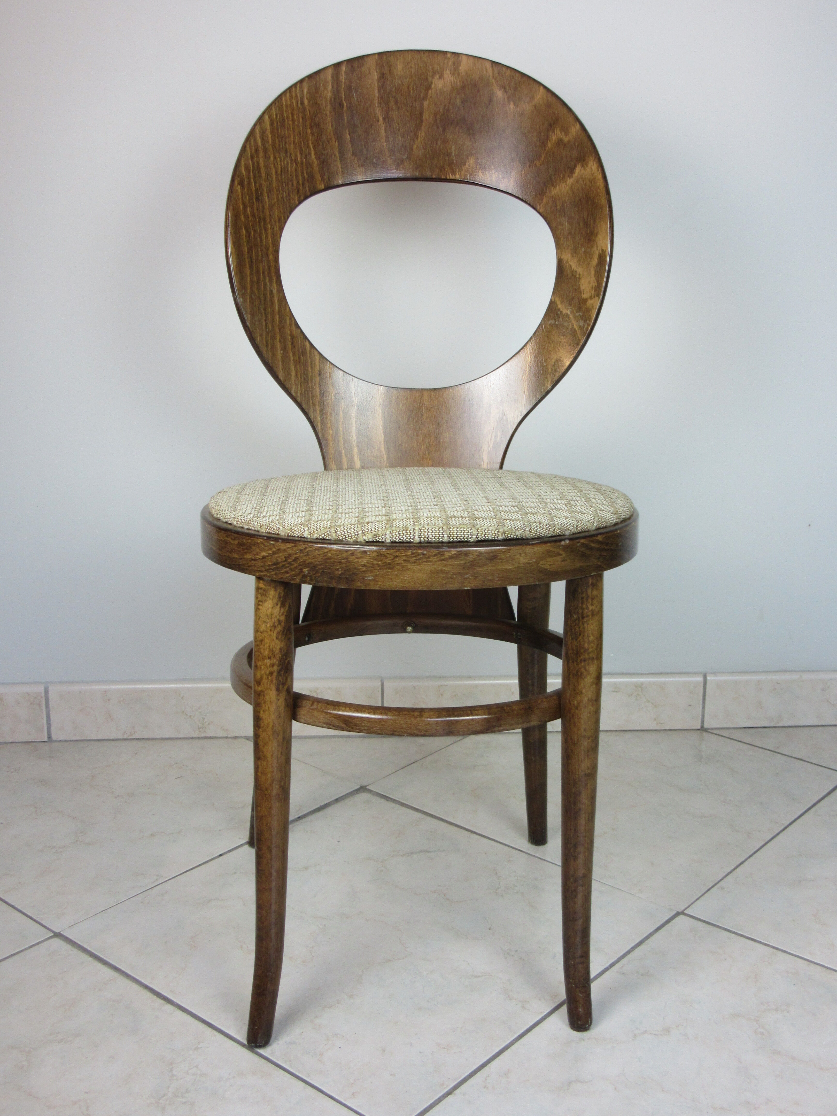 Baumann seagull chair