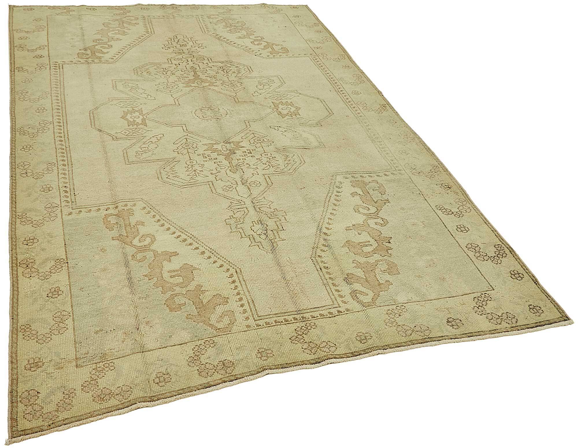 Turkish Vintage Anatolian Rug 167 cm x 260 cm