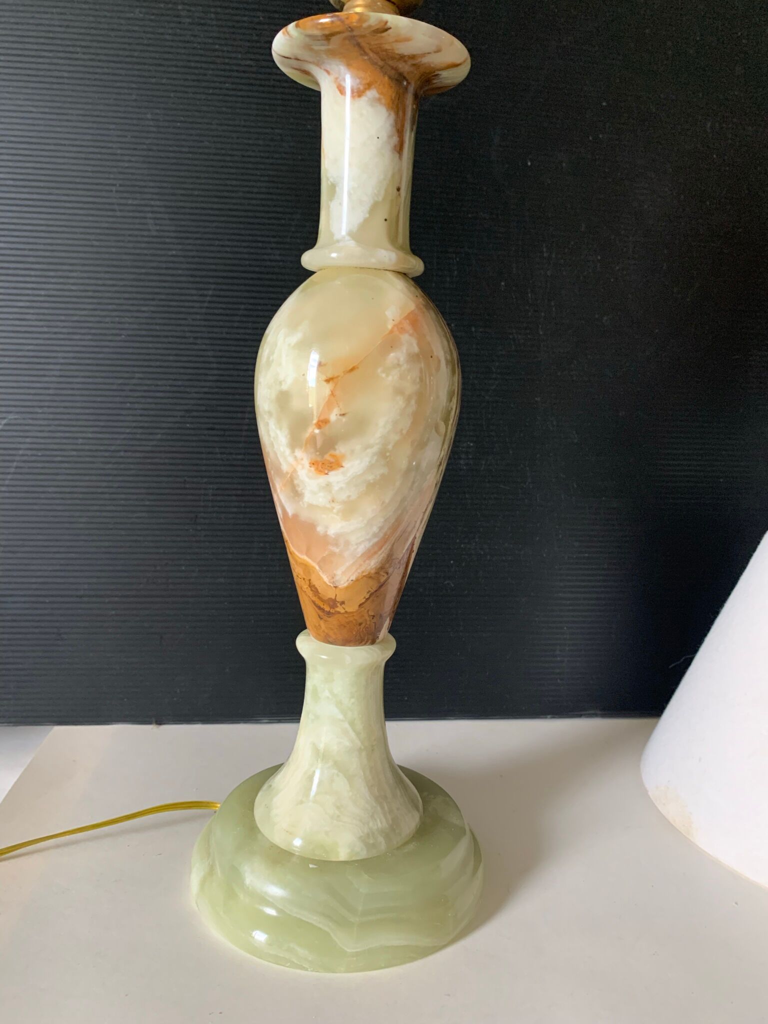 Onyx lamp stand