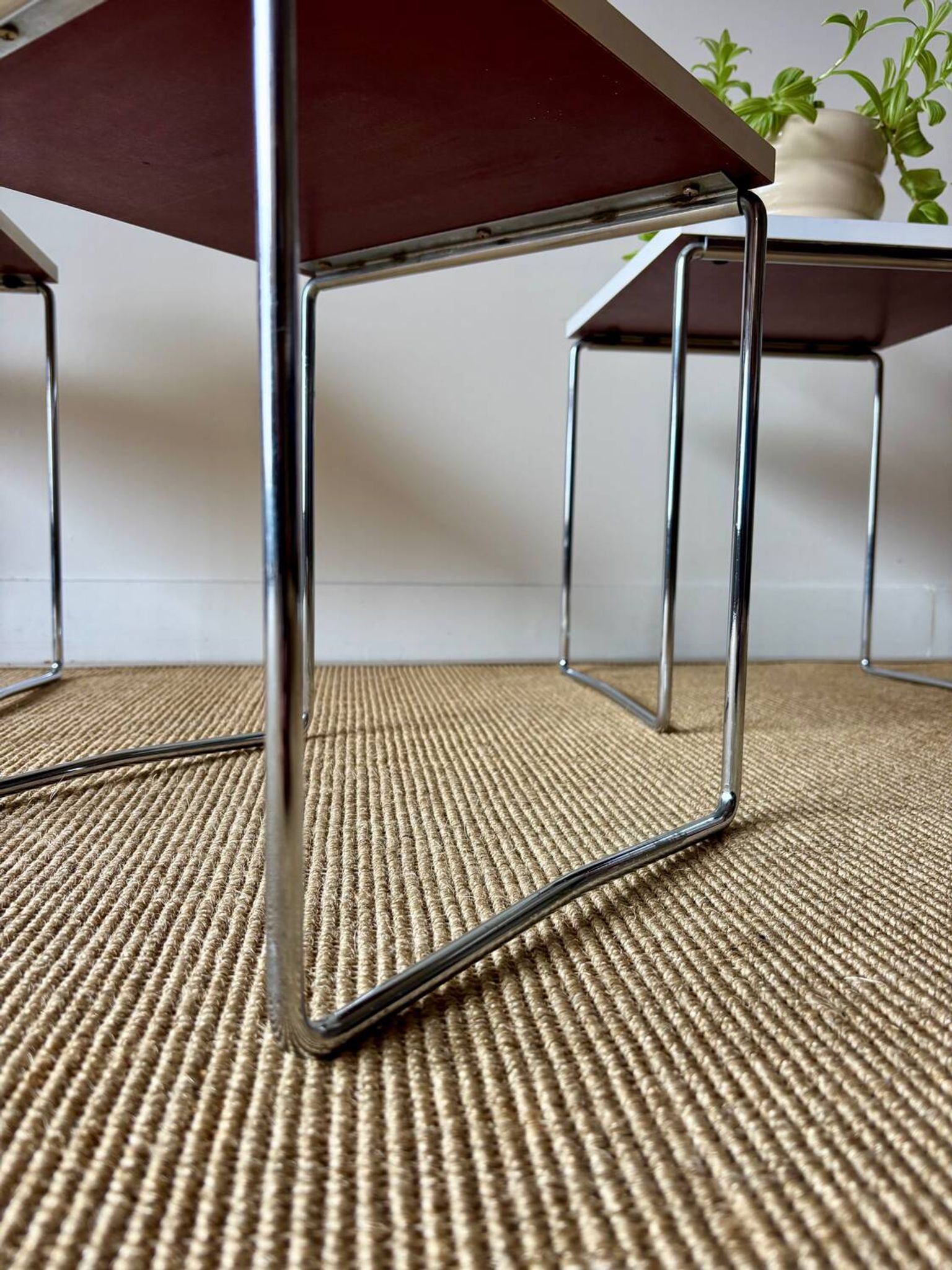 3 tables gigognes – acier chromé & plateau stratifié