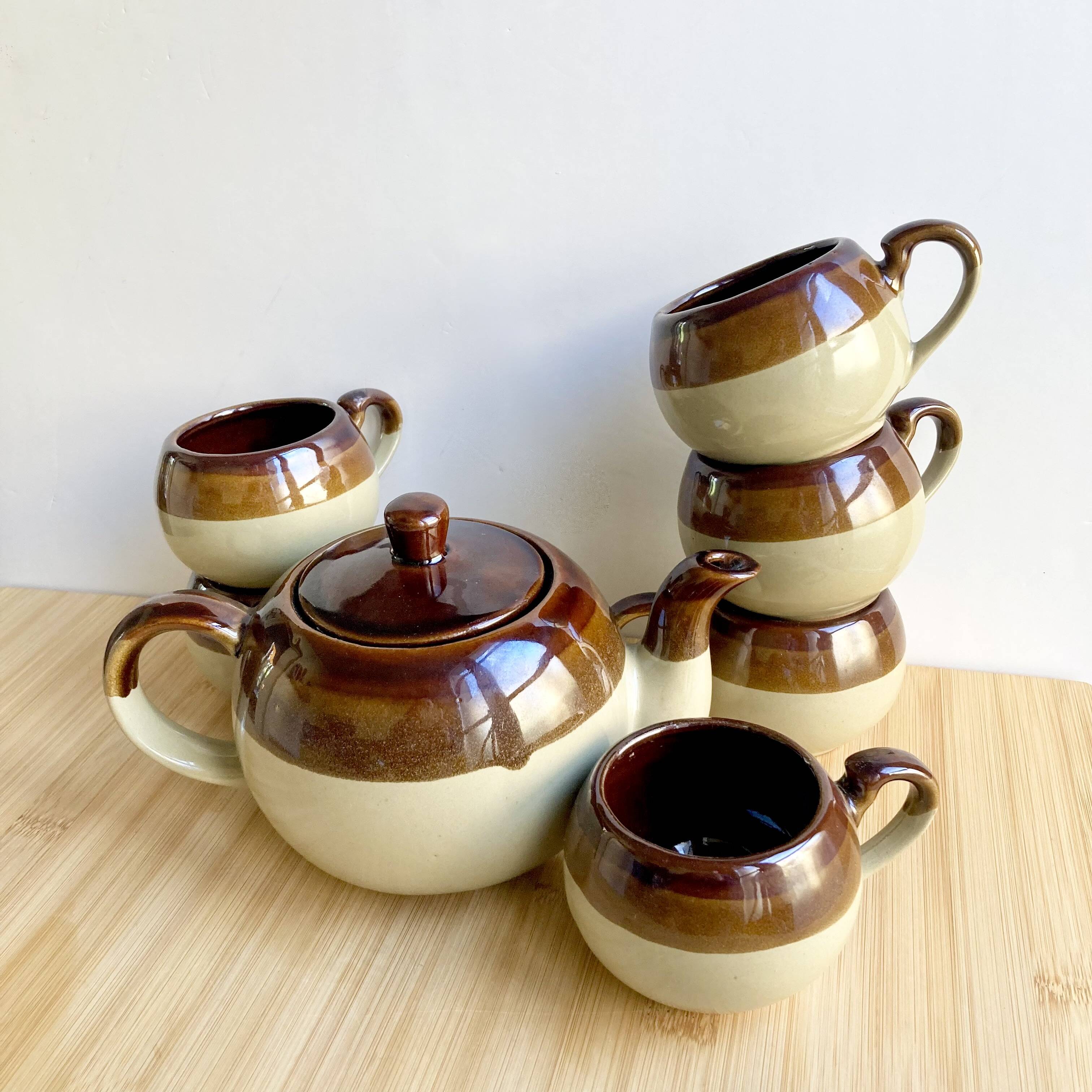 Stoneware tea/coffee service 1970