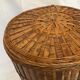 Wicker basket with lid