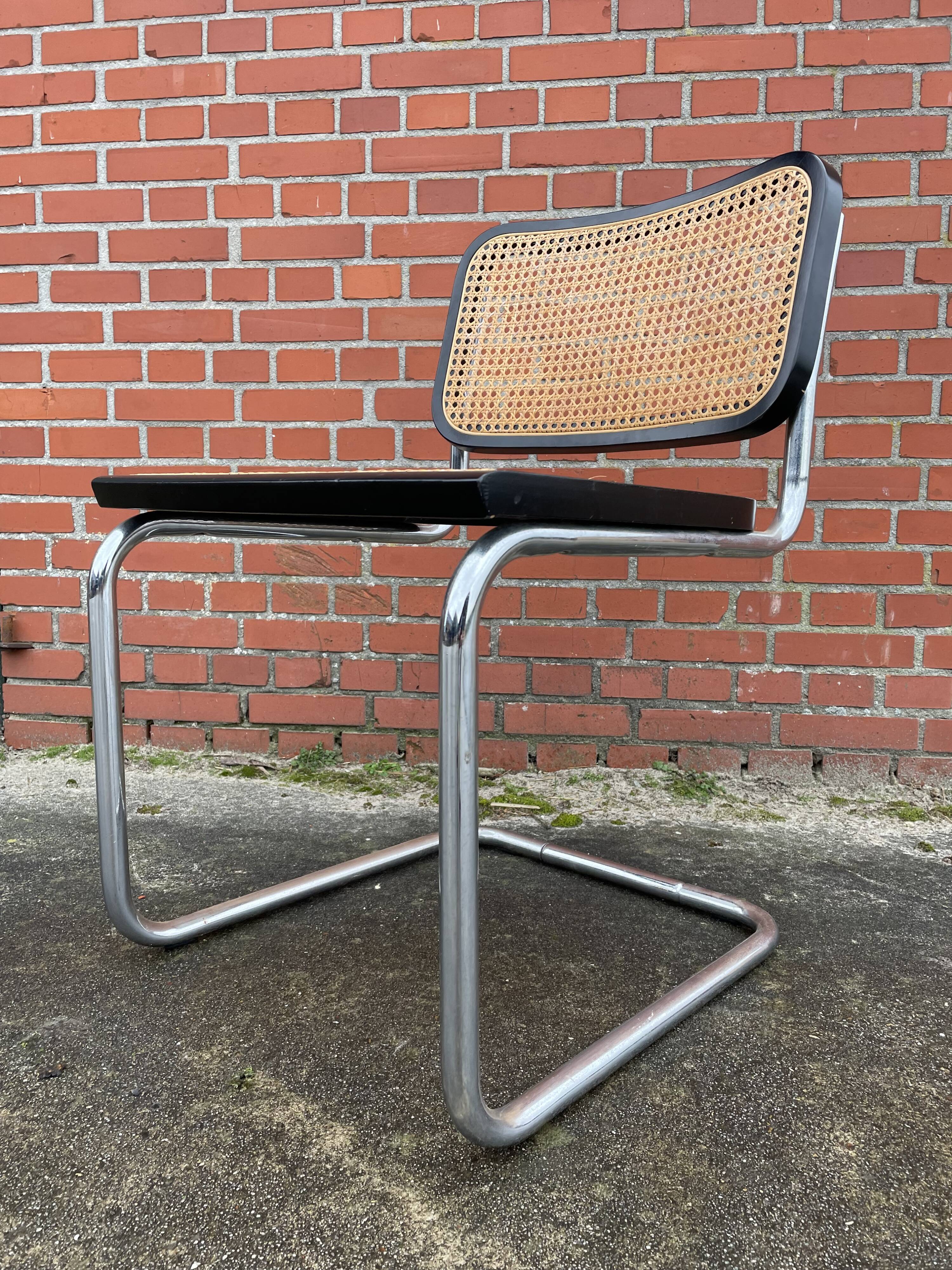 Cesca design chair b32 model black and chrome