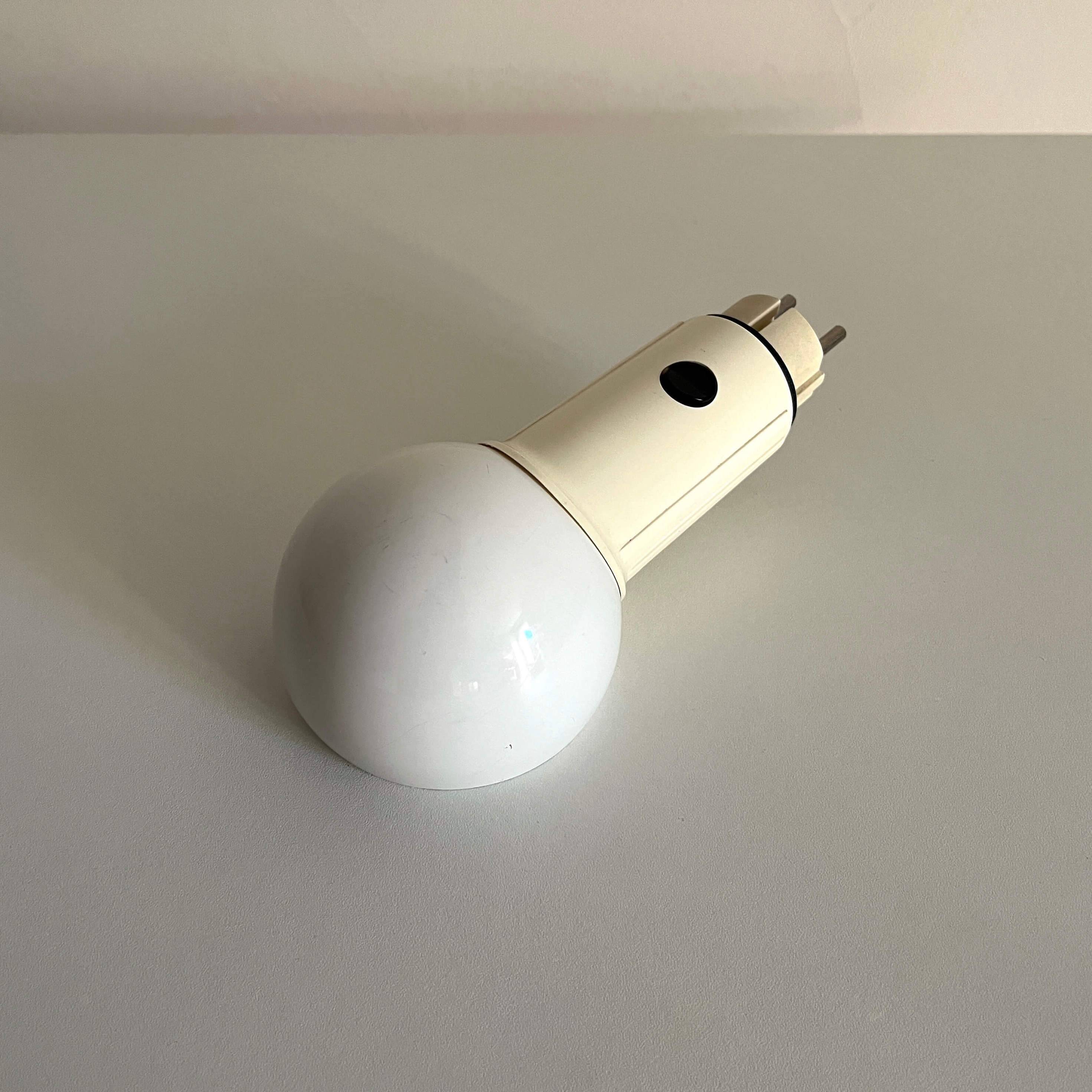 White Vintage Plug-in Lamp