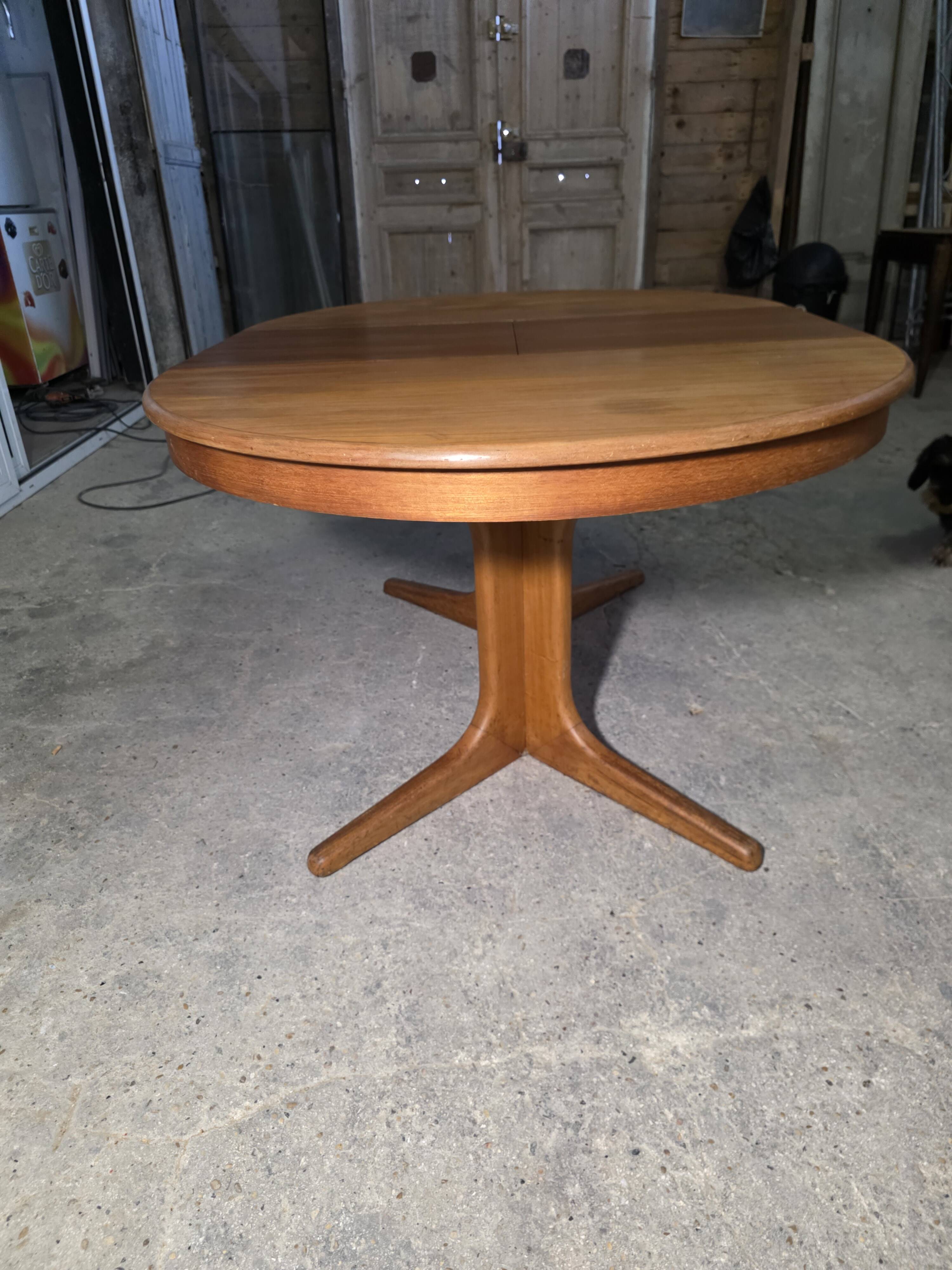 Table extensible Baumann en teck des années 60, (2 rallonges)