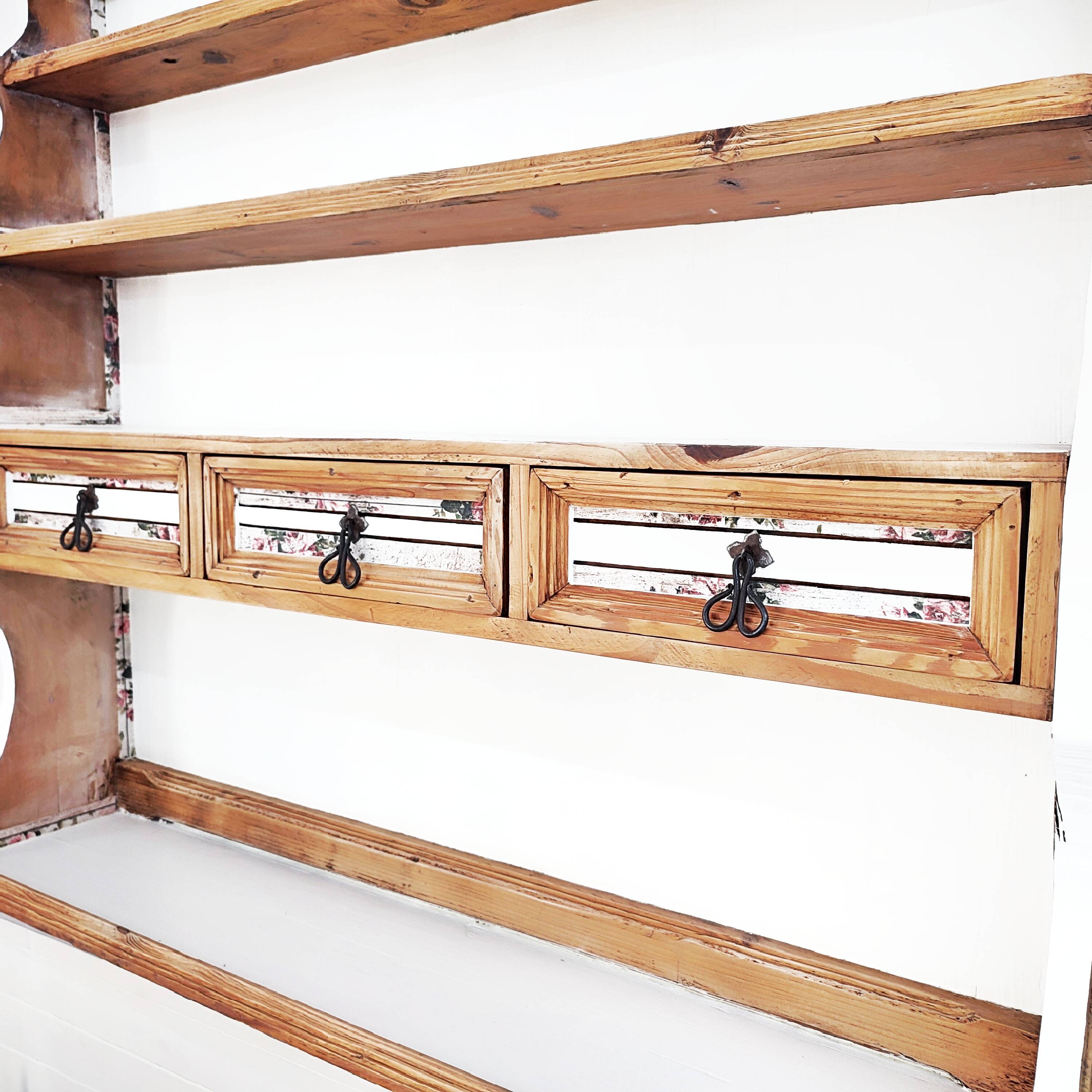 Antique Lanzarote' s Cupboard "Tinajo"