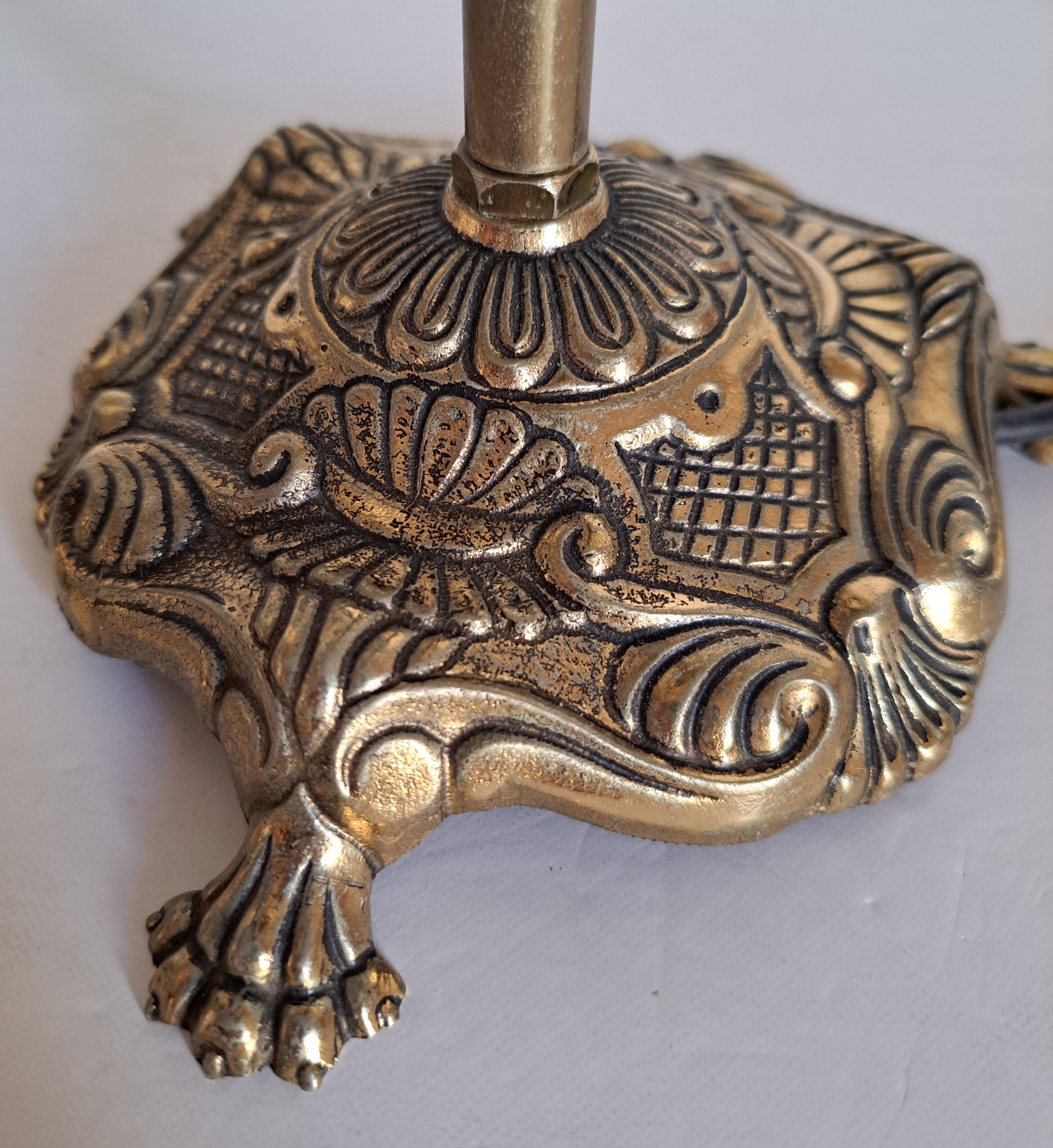 Pair of bedside lamps with tassels