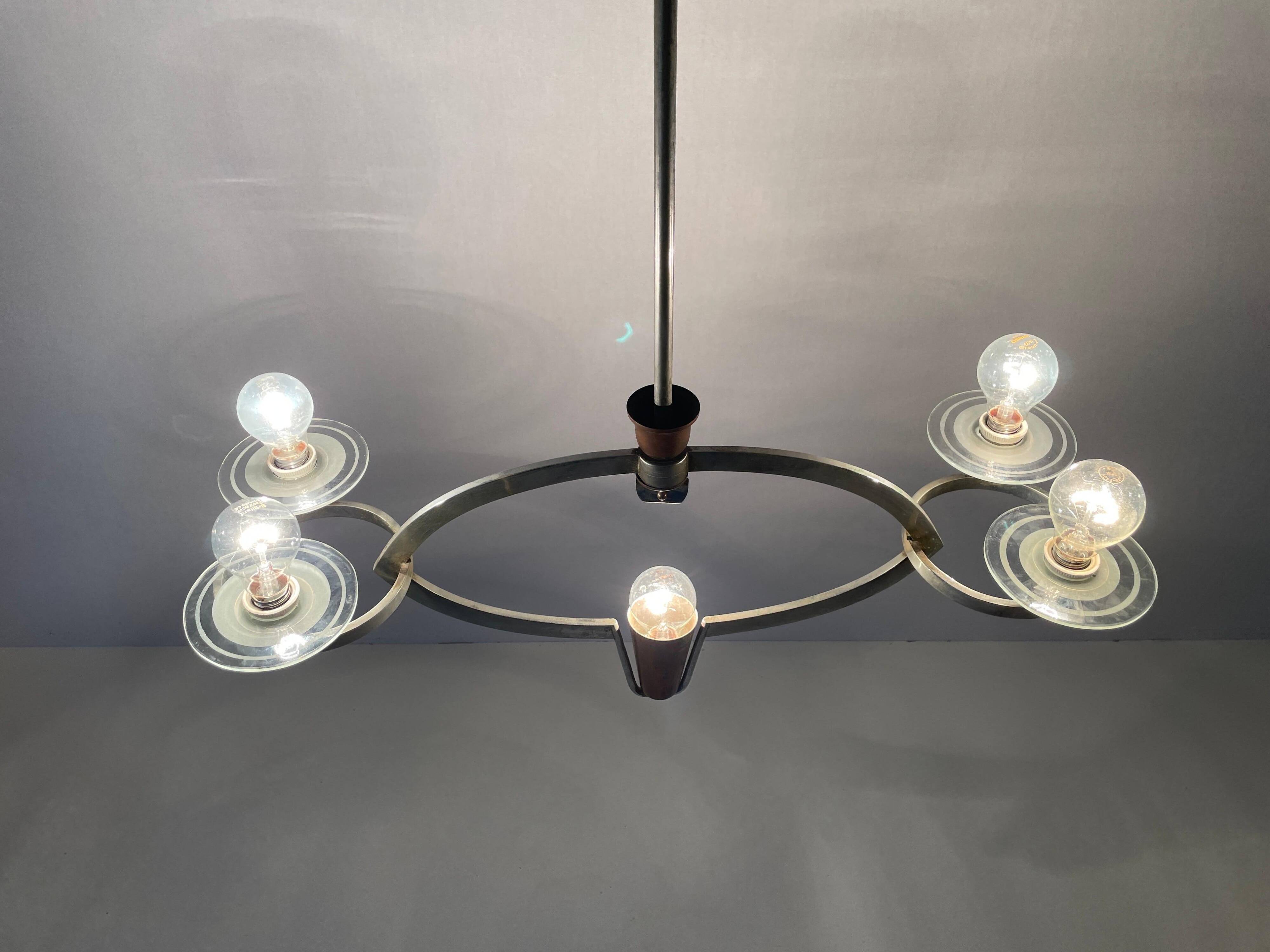 Art Deco chandelier attributed to Pietro Chiesa, 1940s, Italy.
