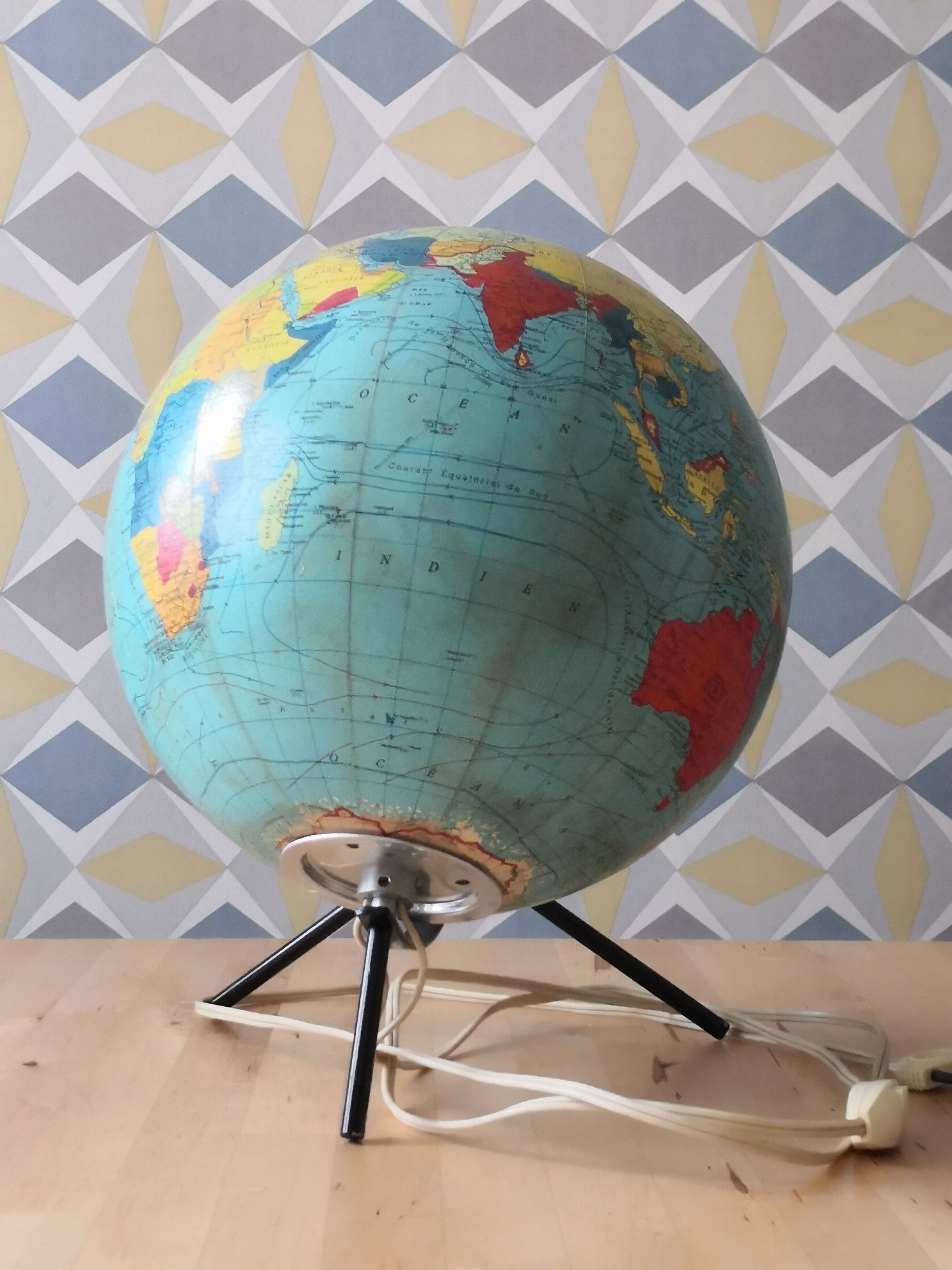 Earth globe by George Philippe&Son 1966