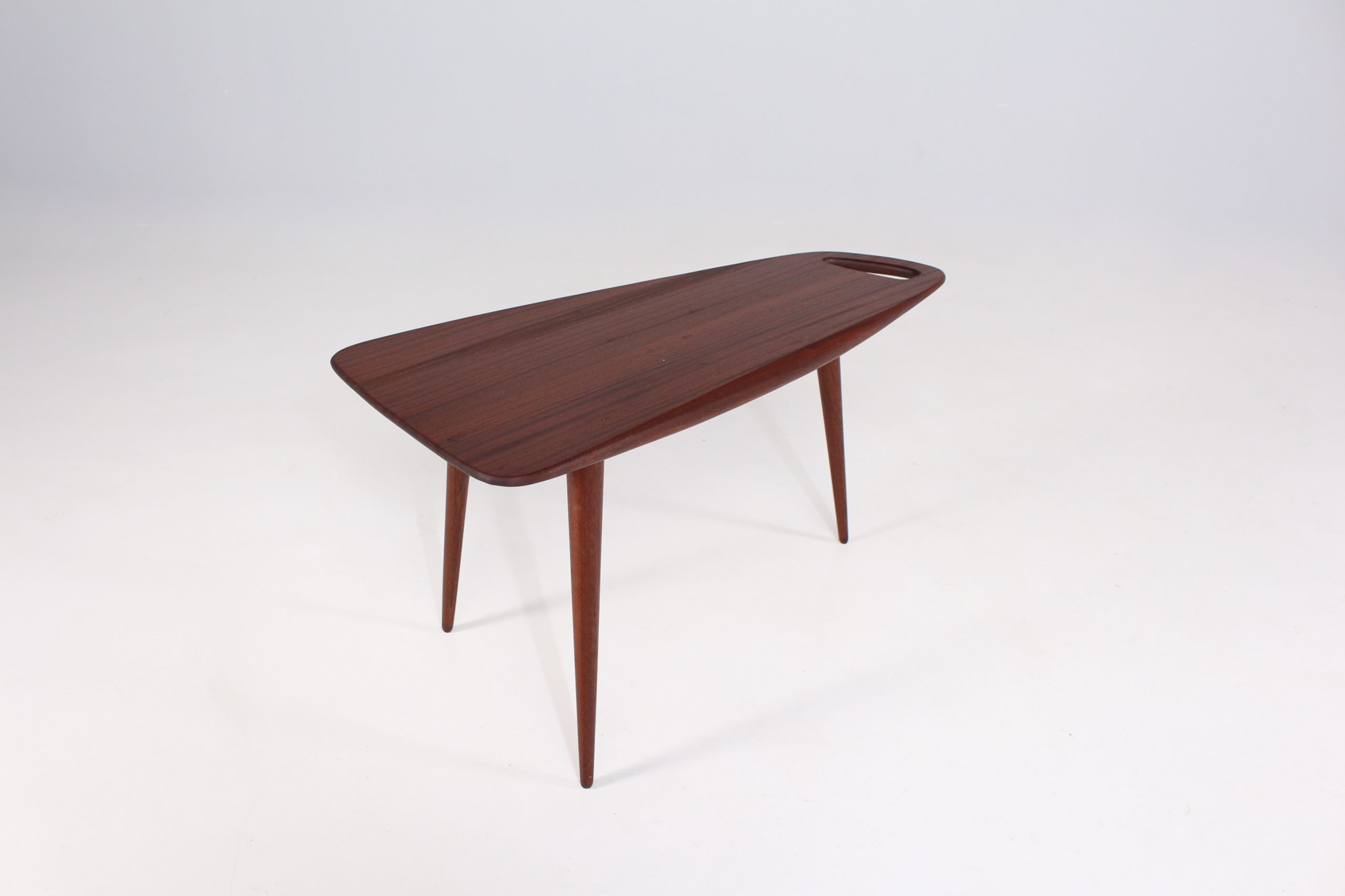 “Model 44” tripod coffee table Pierre Cruège