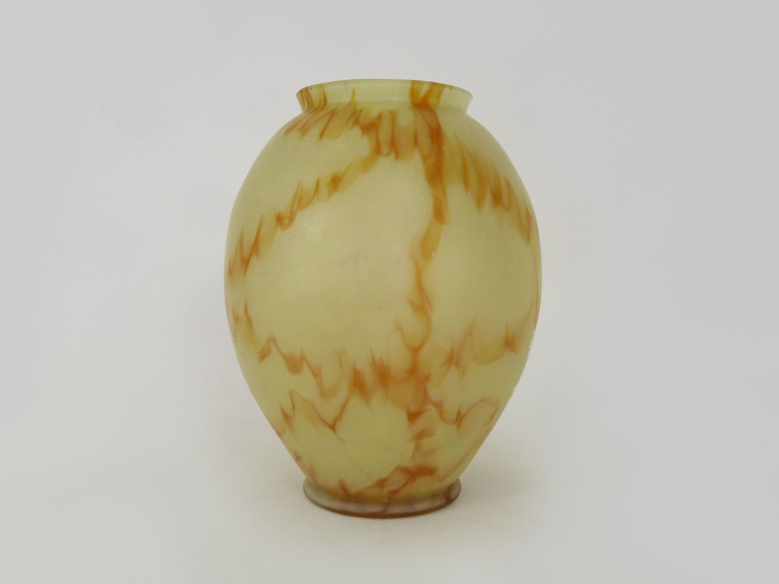 Vintage vase in yellow-orange glass paste, Clichy style. Year 50 60