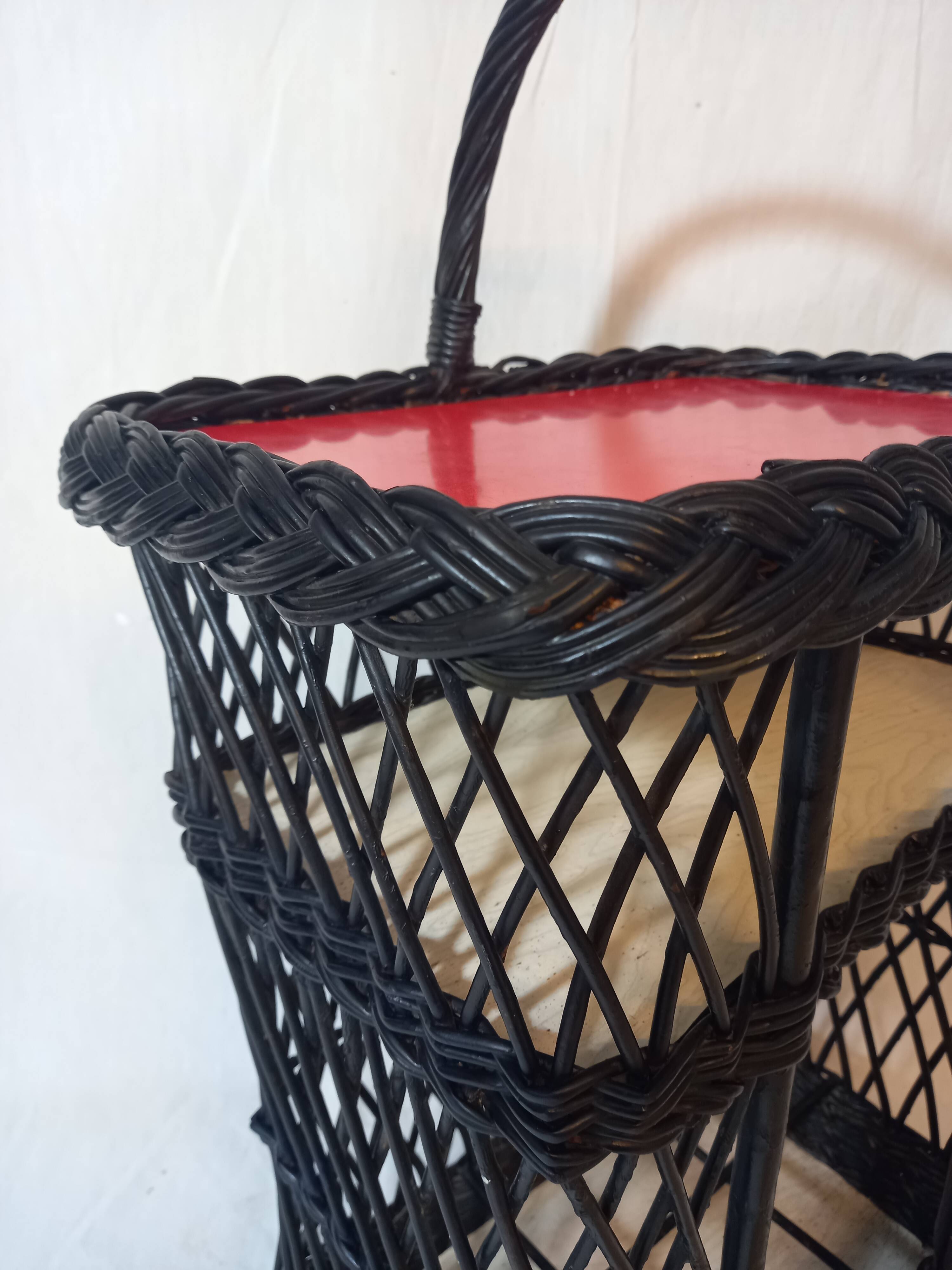 Mini bar or portable bottle holder in black rattan