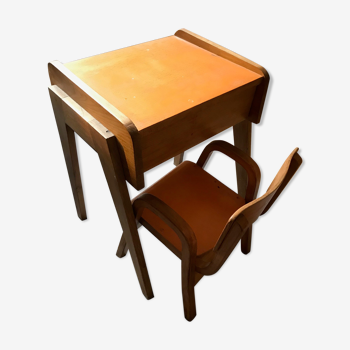 Bureau vintage avec chaise